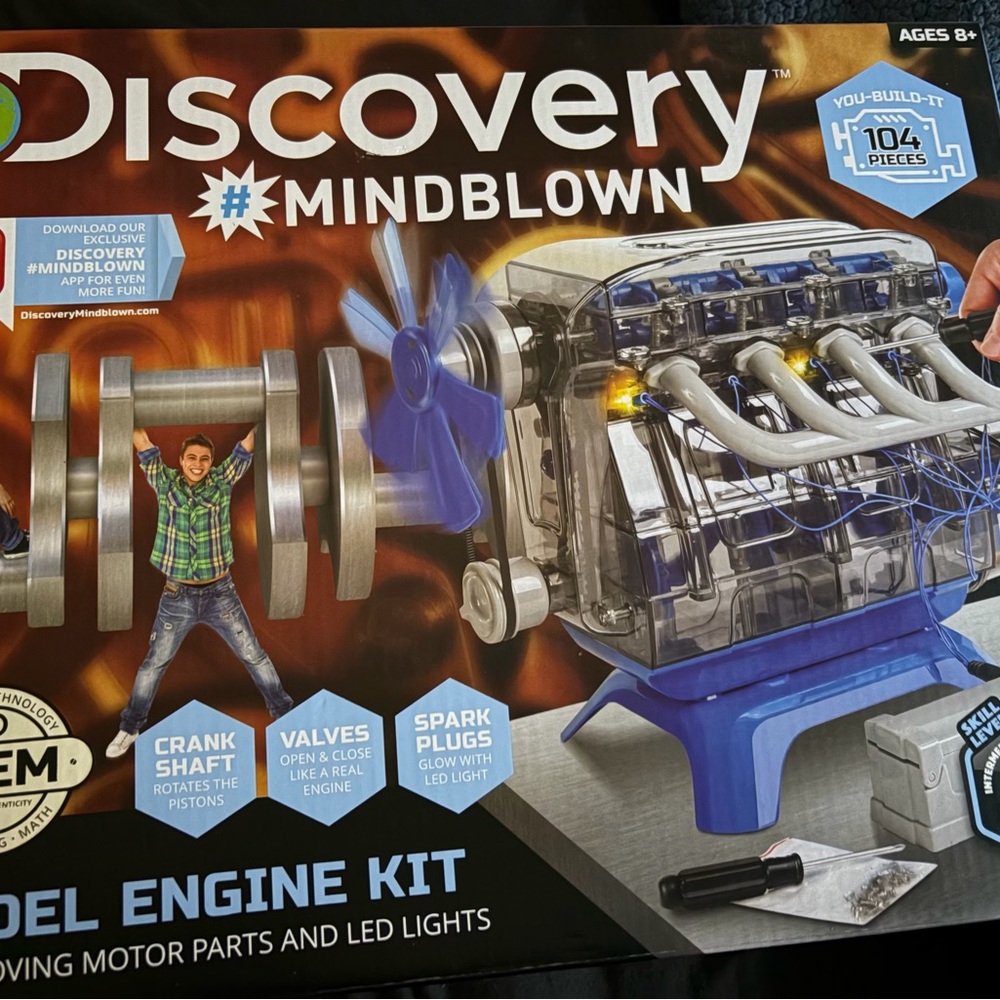 Model Engine Kit - Blue - Picture 2 of 3
